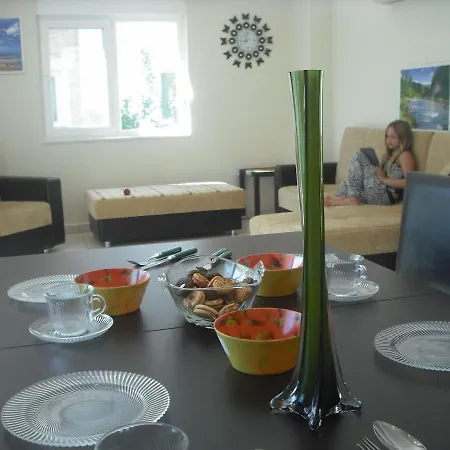 Gorgeous 2 Bed Private Ground Floor In One Of Sides Exclusive Communi * Side